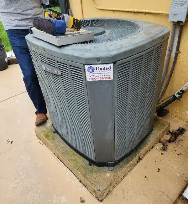 AC Replacement Service in Deerfield Beach, FL